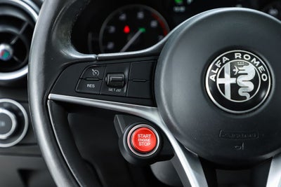 2017 Alfa Romeo Giulia Ti