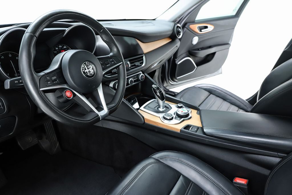 2017 Alfa Romeo Giulia Ti