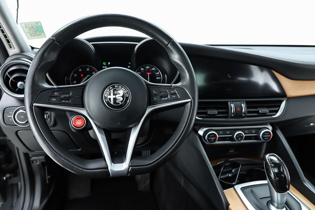 2017 Alfa Romeo Giulia Ti