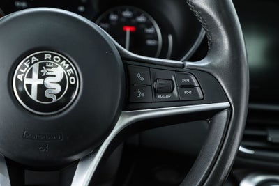 2017 Alfa Romeo Giulia Ti