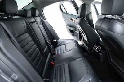 2017 Alfa Romeo Giulia Ti