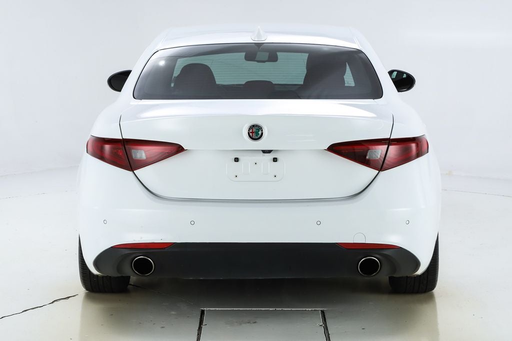 2019 Alfa Romeo Giulia Base