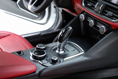 2019 Alfa Romeo Giulia Base