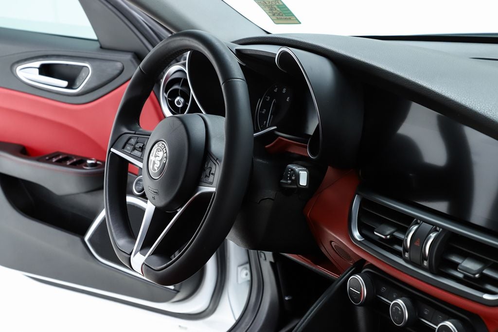 2019 Alfa Romeo Giulia Base