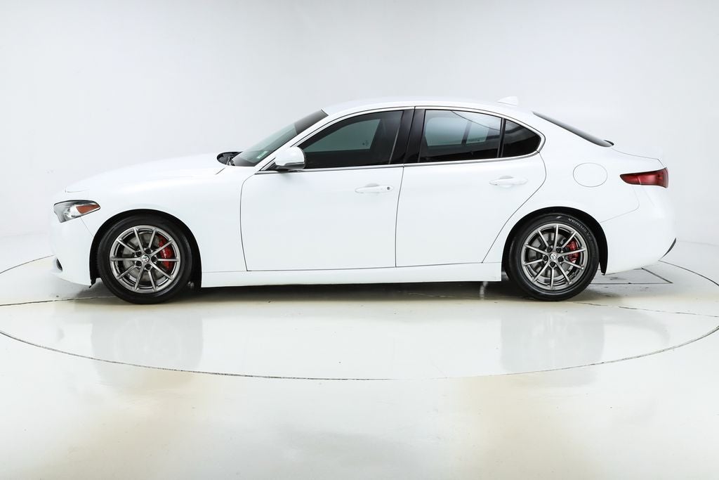 2019 Alfa Romeo Giulia Base