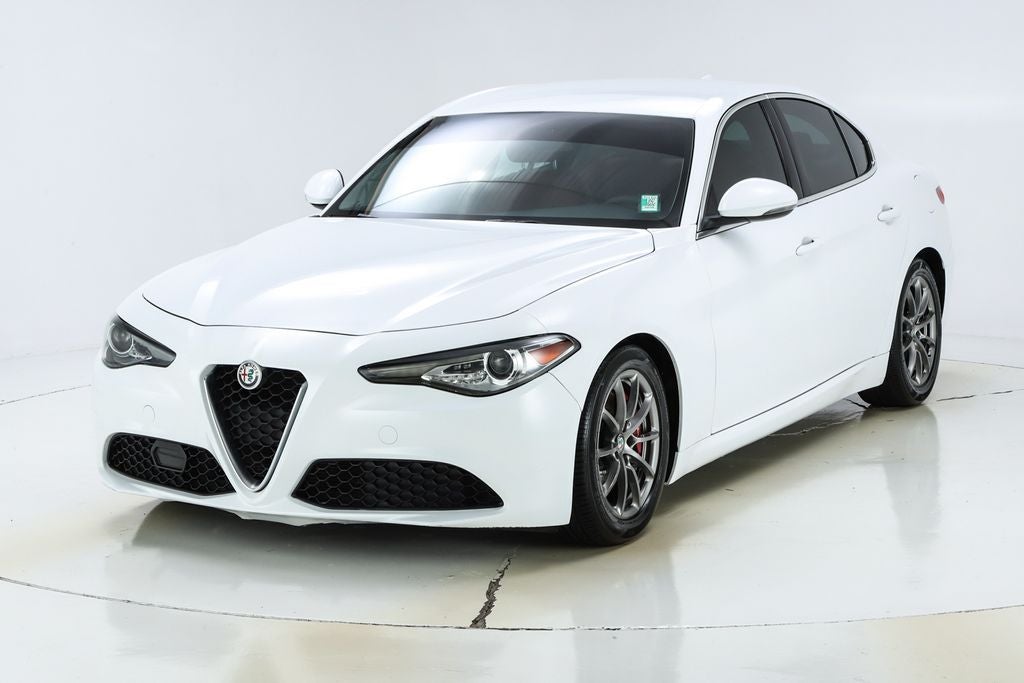 2019 Alfa Romeo Giulia Base