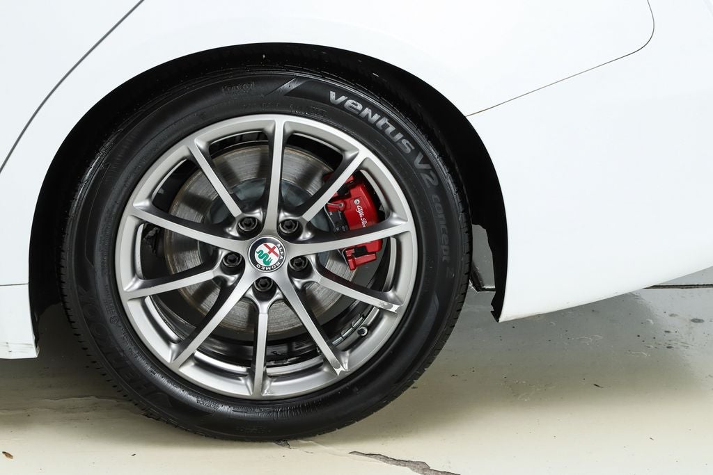 2019 Alfa Romeo Giulia Base