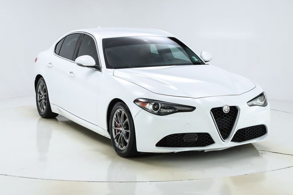 2019 Alfa Romeo Giulia Base