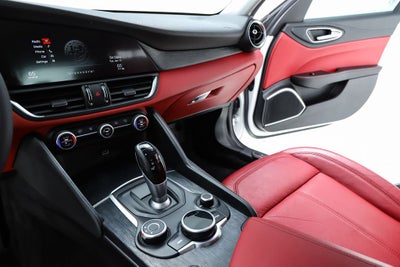 2019 Alfa Romeo Giulia Base