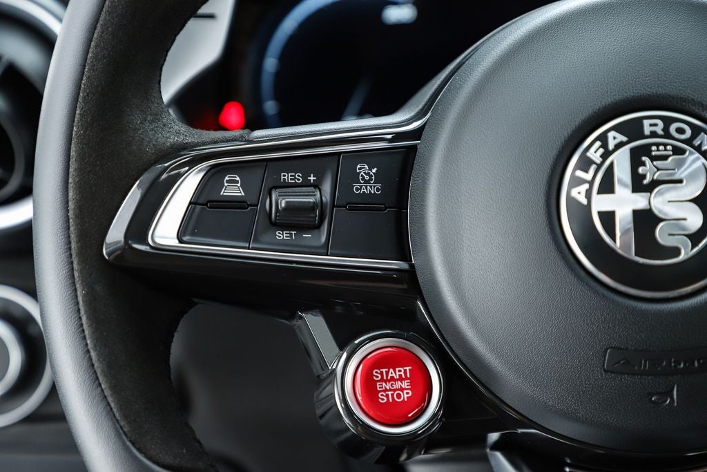 2024 Alfa Romeo Giulia Quadrifoglio
