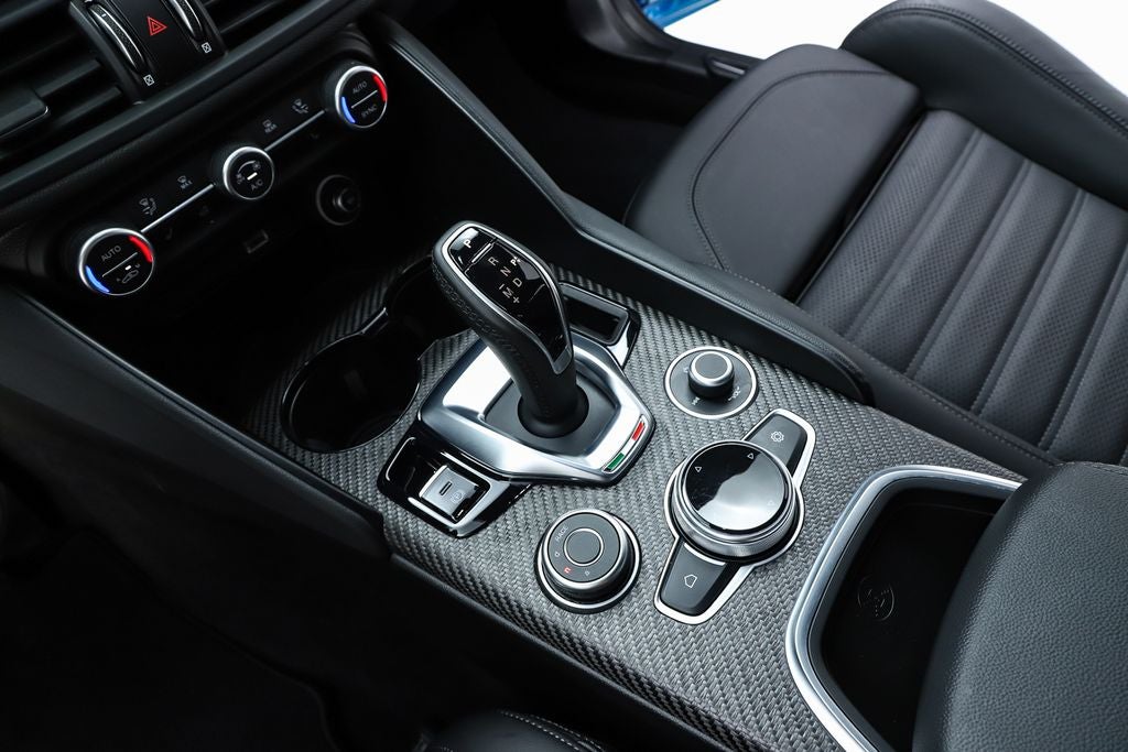 2024 Alfa Romeo Giulia Quadrifoglio