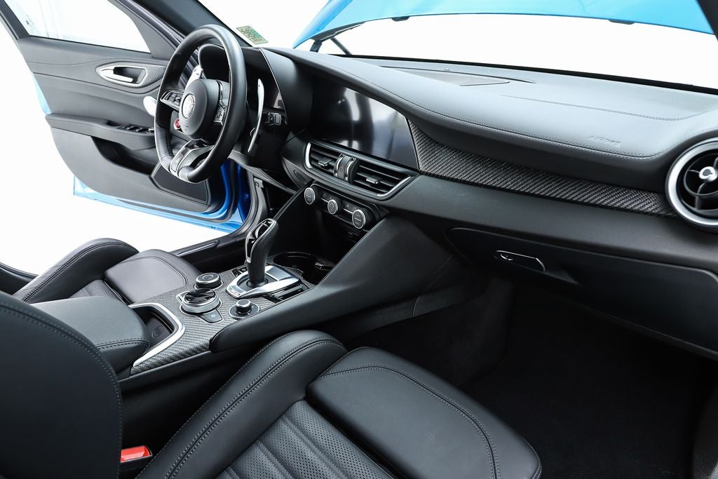 2024 Alfa Romeo Giulia Quadrifoglio