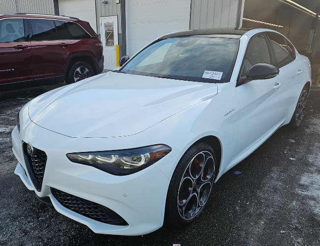 2024 Alfa Romeo Giulia Veloce