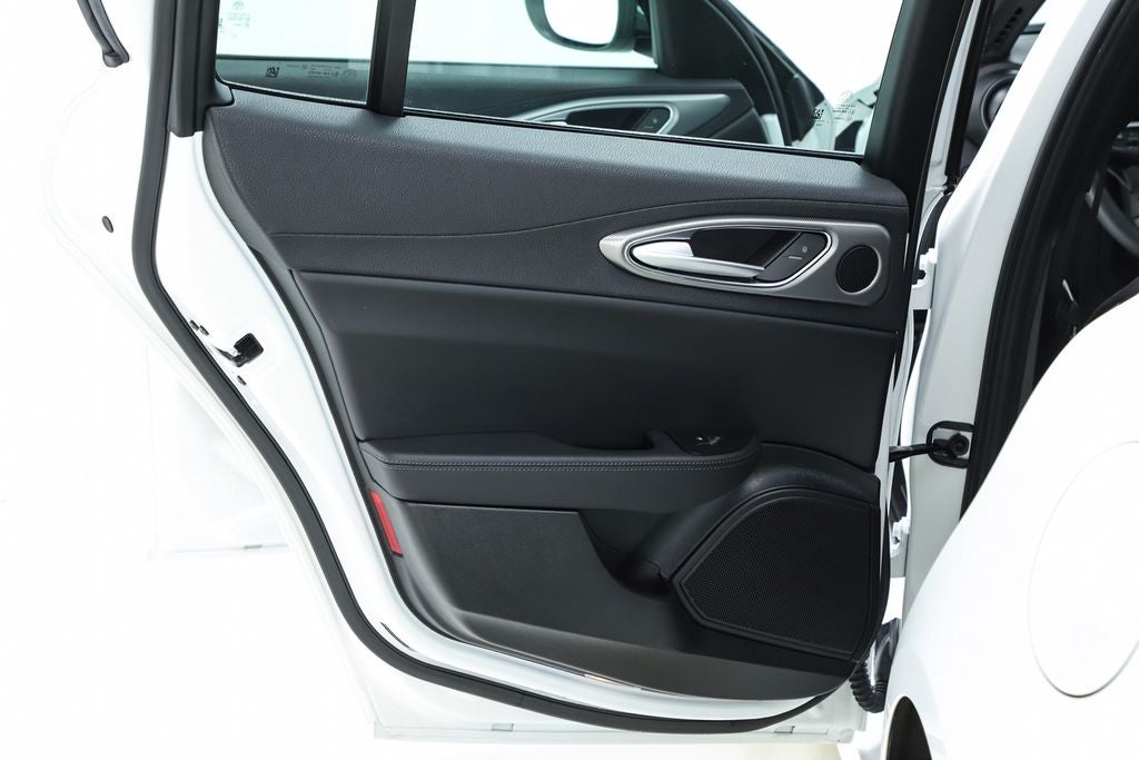 2024 Alfa Romeo Giulia Veloce