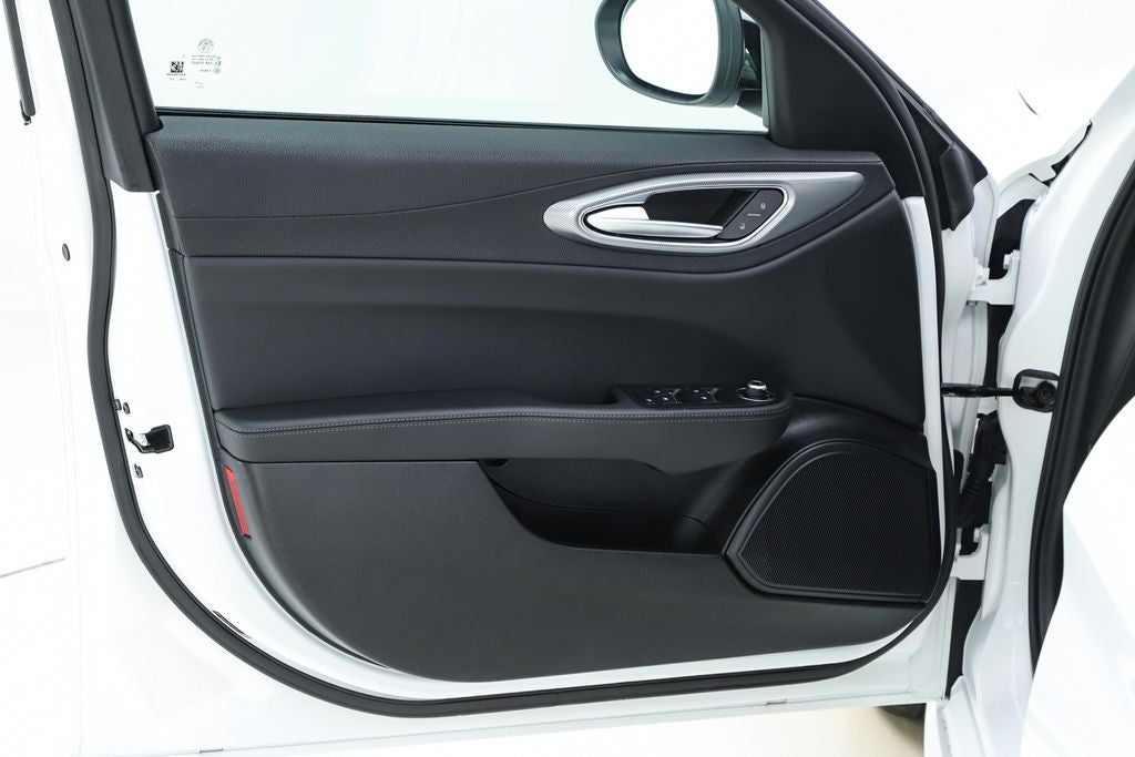 2024 Alfa Romeo Giulia Veloce