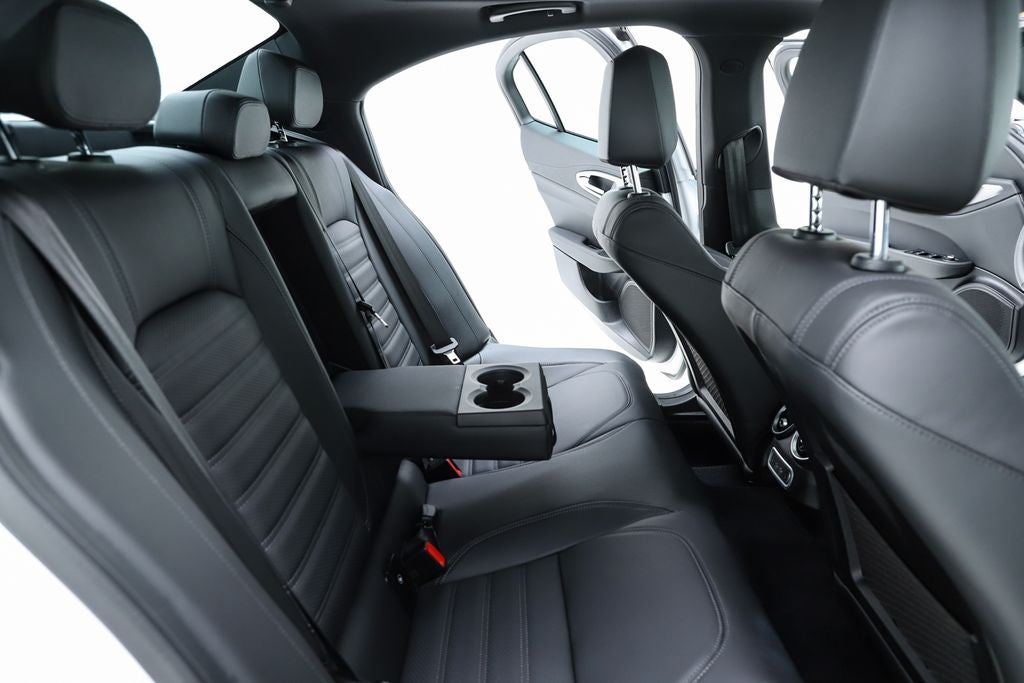 2024 Alfa Romeo Giulia Veloce