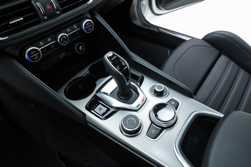 2024 Alfa Romeo Giulia Veloce