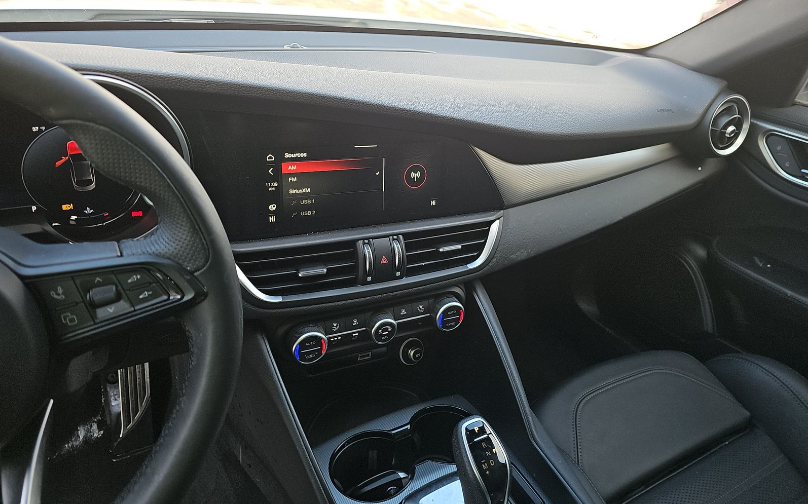 2024 Alfa Romeo Giulia Veloce