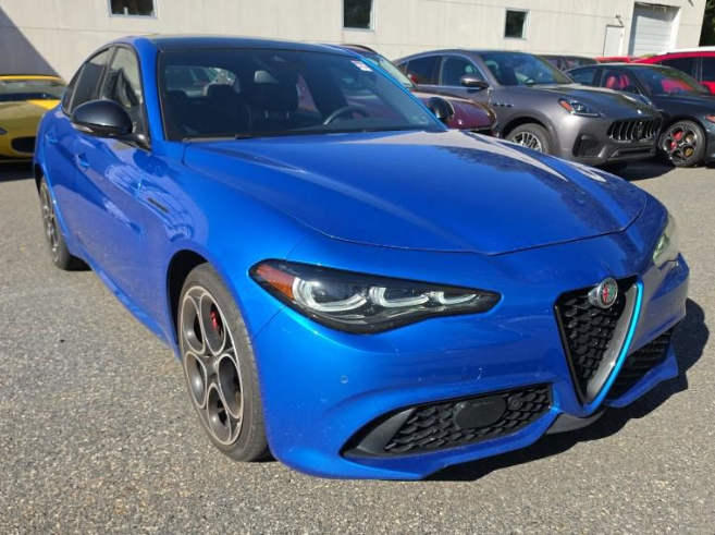 2024 Alfa Romeo Giulia Base