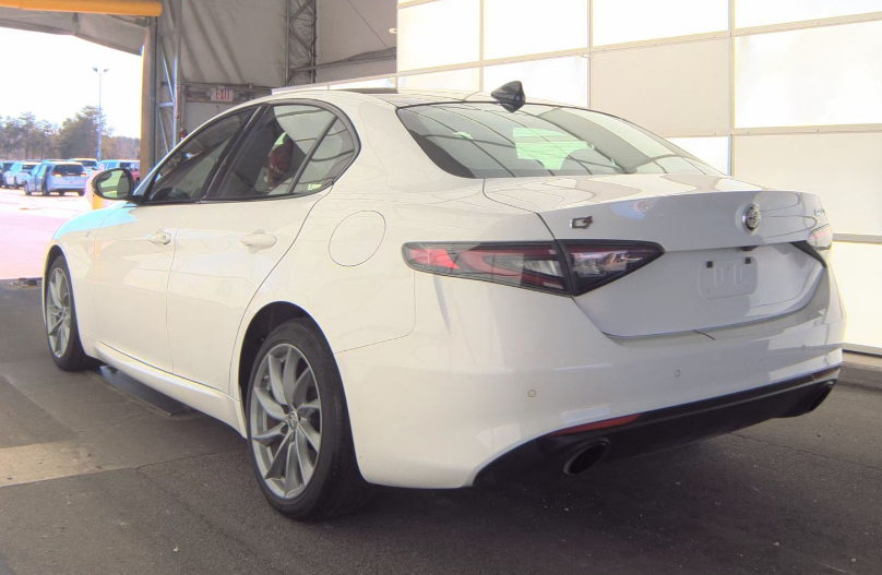 2024 Alfa Romeo Giulia Ti