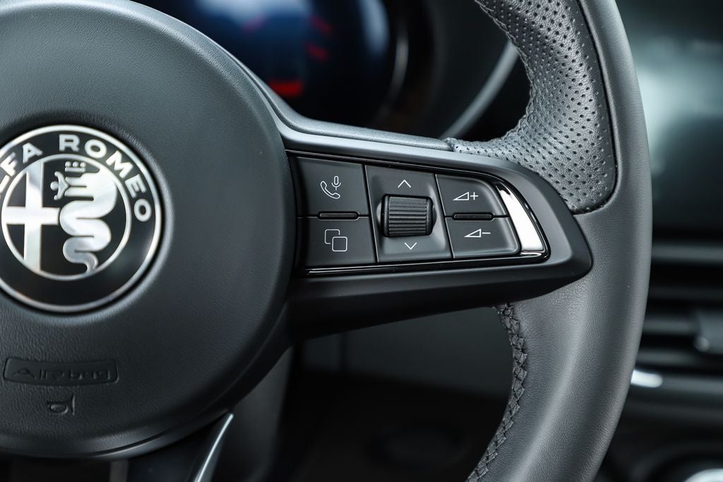 2024 Alfa Romeo Giulia Ti