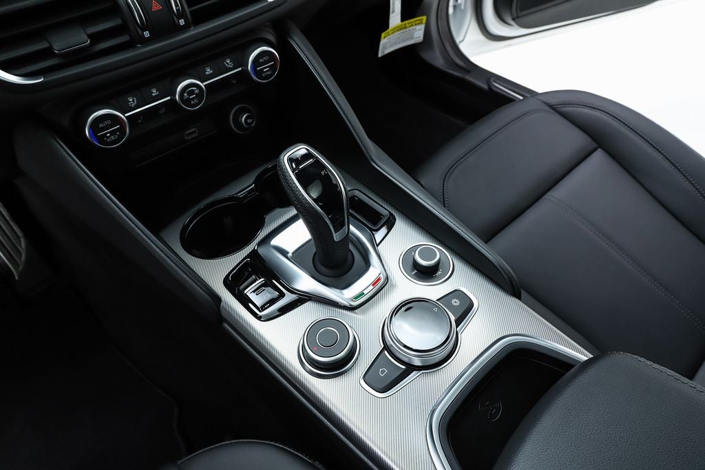 2024 Alfa Romeo Giulia Ti
