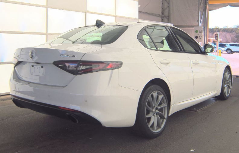 2024 Alfa Romeo Giulia Ti