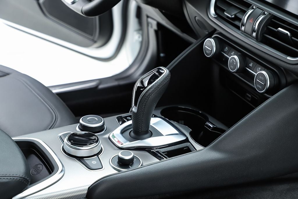 2024 Alfa Romeo Giulia Ti