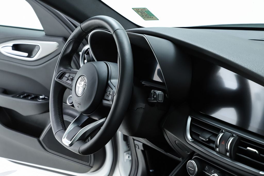 2024 Alfa Romeo Giulia Ti