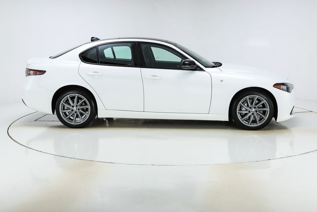 2024 Alfa Romeo Giulia Ti