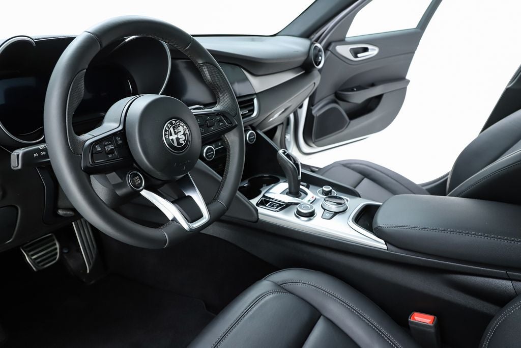 2024 Alfa Romeo Giulia Ti