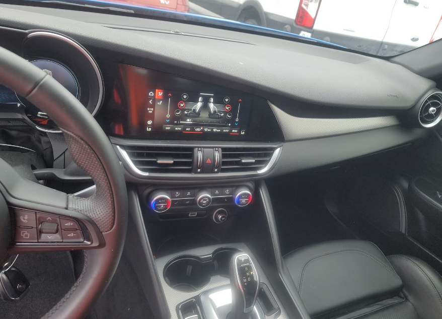 2024 Alfa Romeo Giulia Veloce