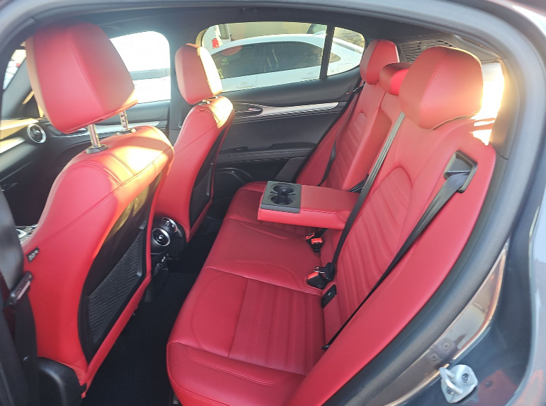 2024 Alfa Romeo Stelvio Veloce