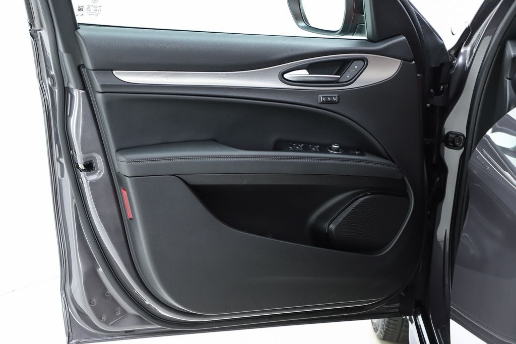 2024 Alfa Romeo Stelvio Veloce