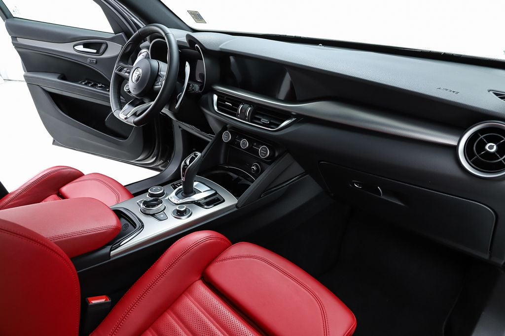 2024 Alfa Romeo Stelvio Veloce