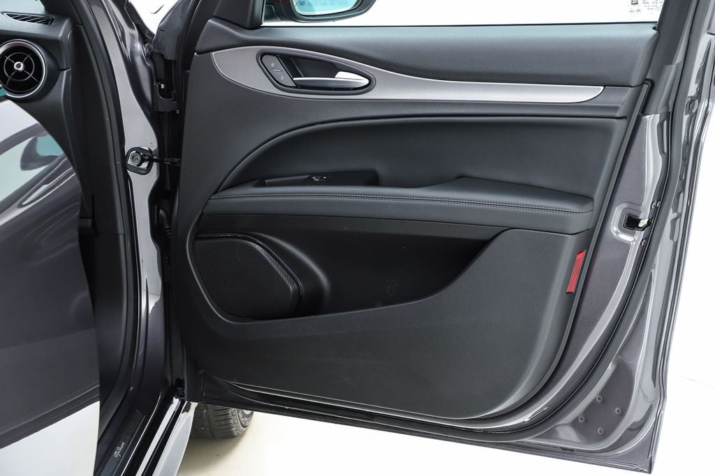 2024 Alfa Romeo Stelvio Veloce