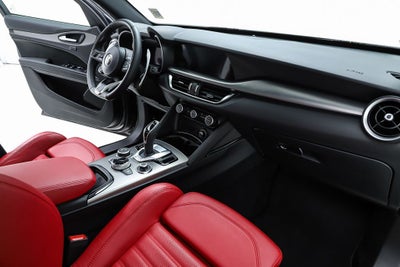 2024 Alfa Romeo Stelvio Veloce