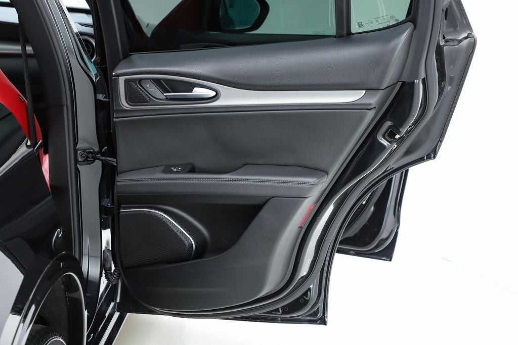 2023 Alfa Romeo Stelvio Veloce