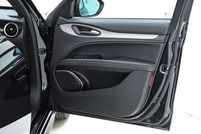 2023 Alfa Romeo Stelvio Veloce