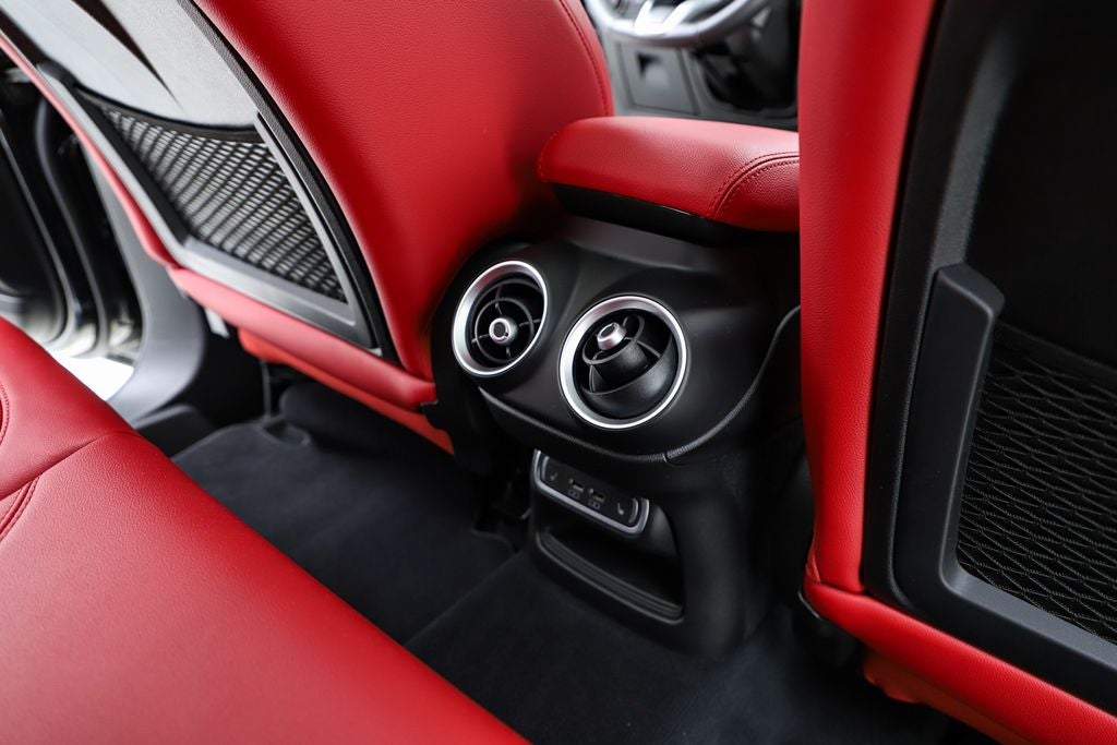 2023 Alfa Romeo Stelvio Veloce