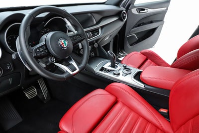 2023 Alfa Romeo Stelvio Veloce
