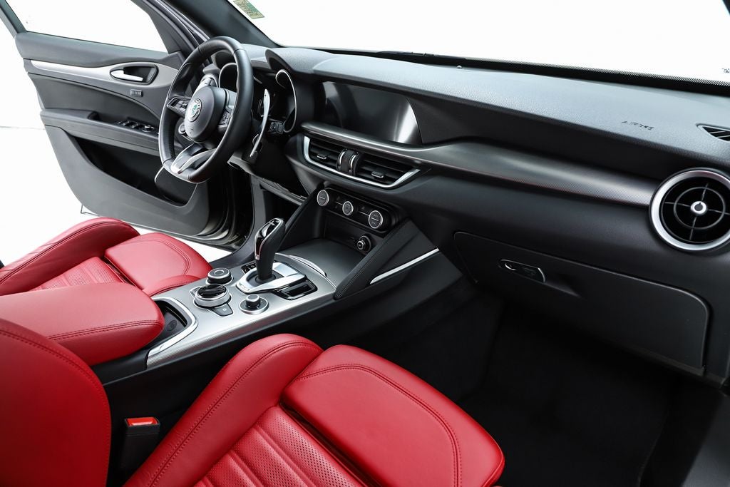 2023 Alfa Romeo Stelvio Veloce