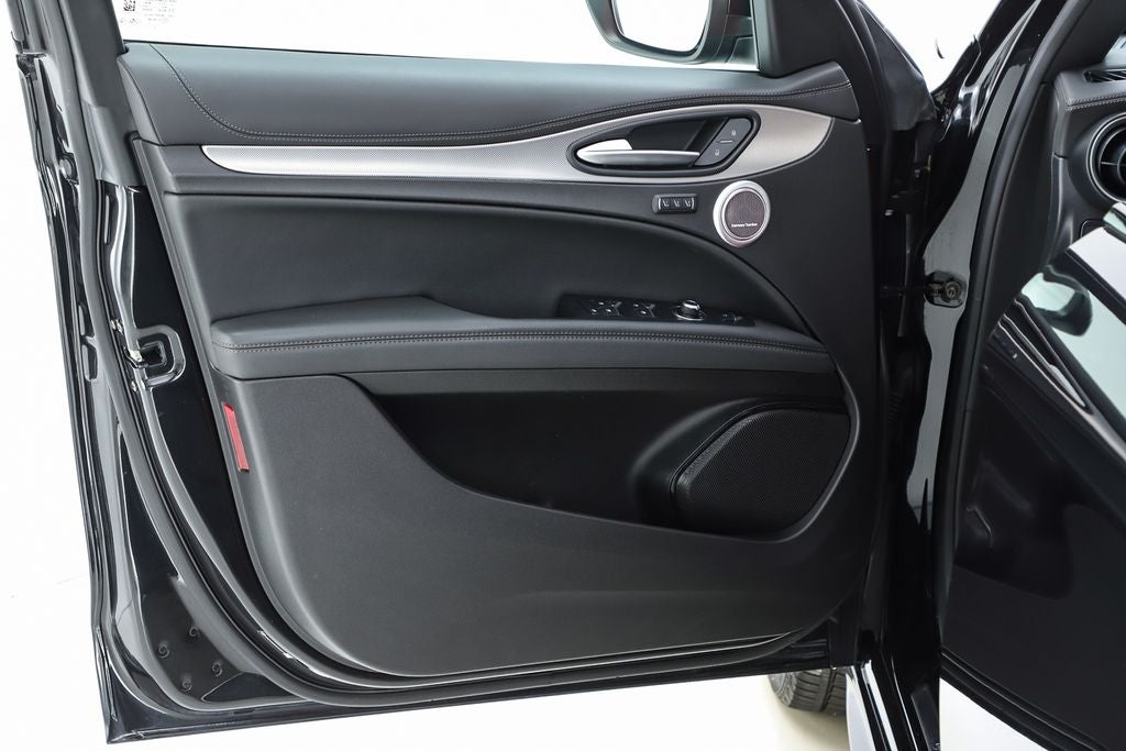 2024 Alfa Romeo Stelvio Veloce