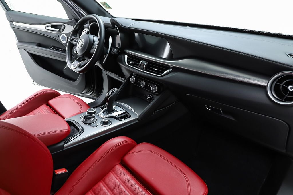2024 Alfa Romeo Stelvio Veloce