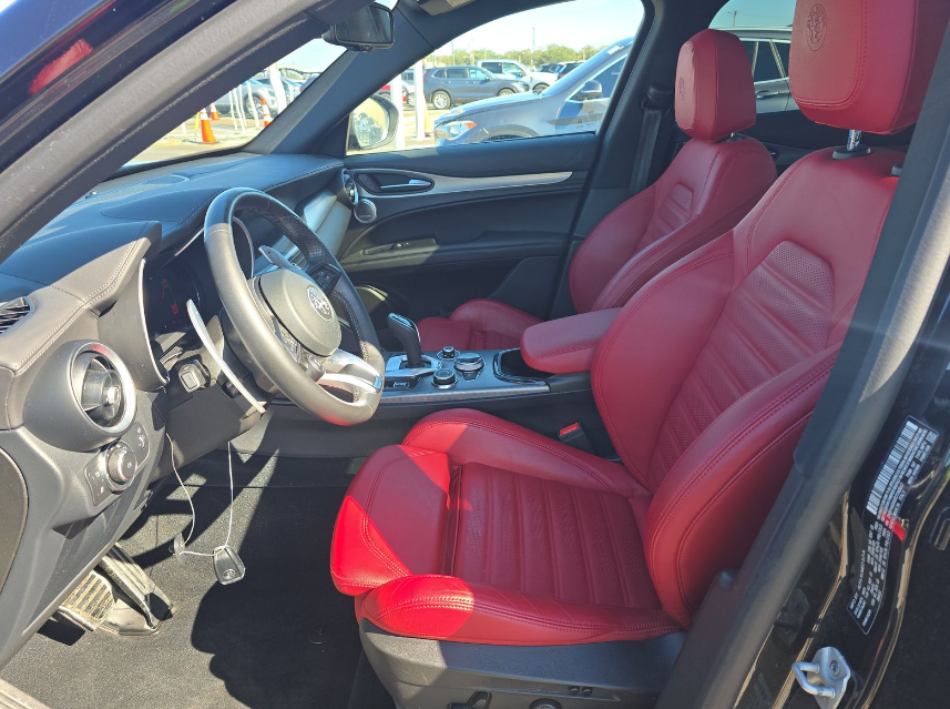 2024 Alfa Romeo Stelvio Veloce