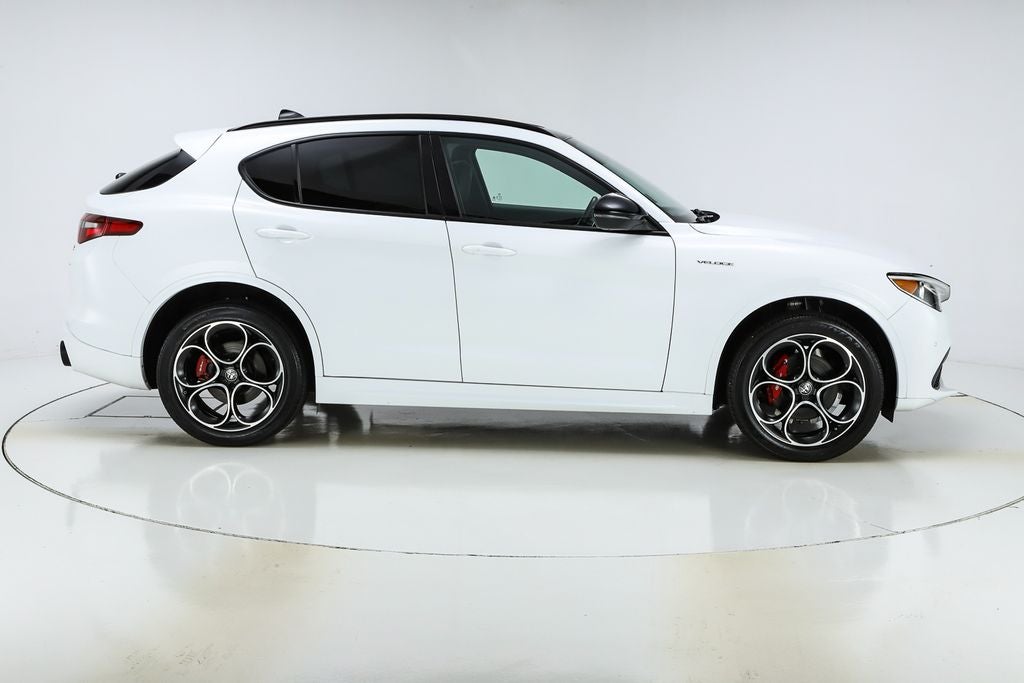 2023 Alfa Romeo Stelvio Veloce