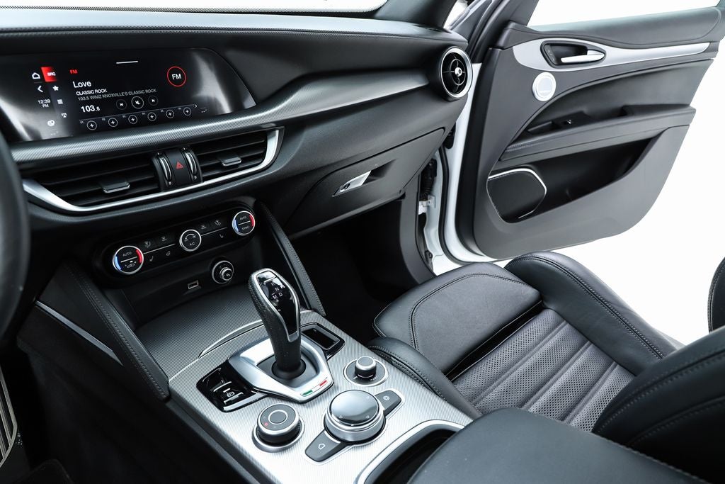 2023 Alfa Romeo Stelvio Veloce