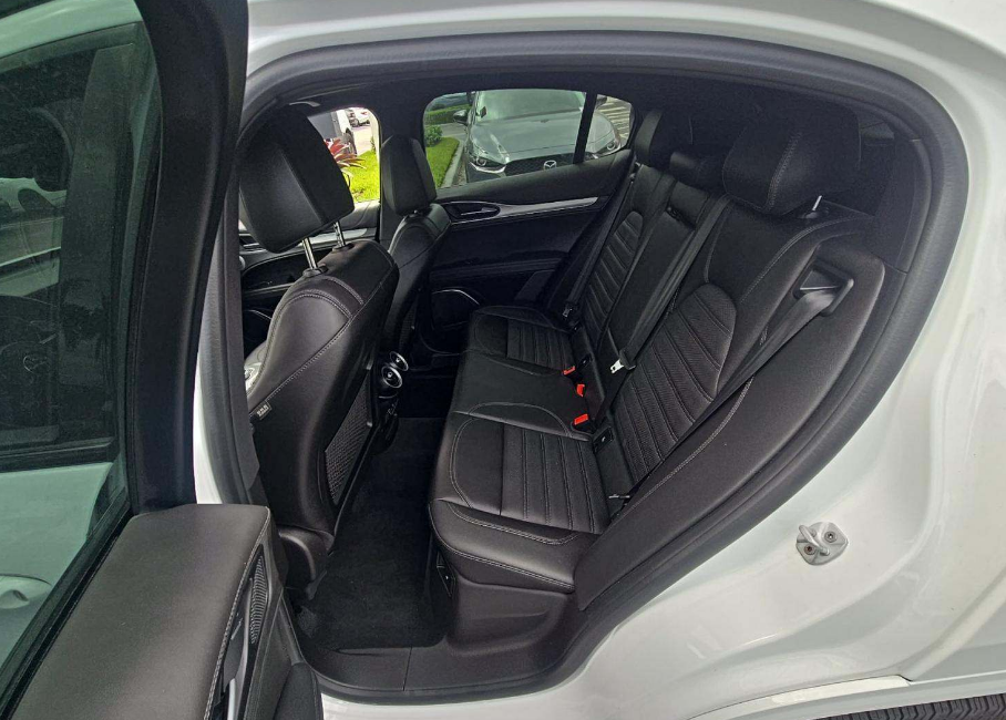 2023 Alfa Romeo Stelvio Veloce