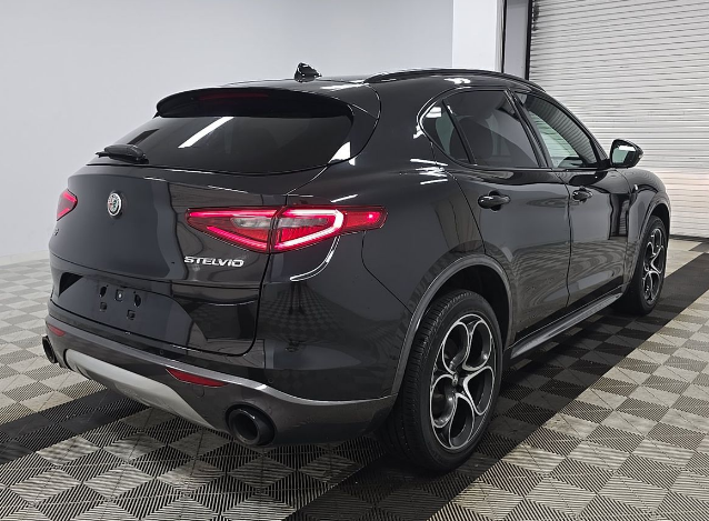 2023 Alfa Romeo Stelvio Ti