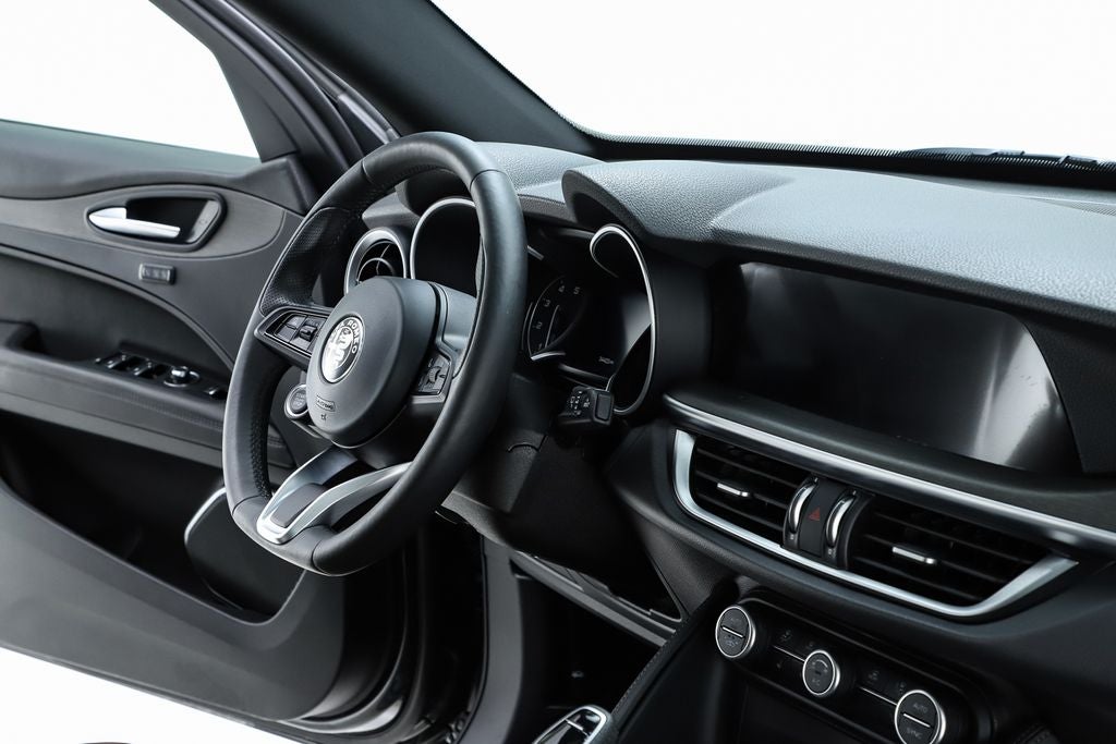 2023 Alfa Romeo Stelvio Ti